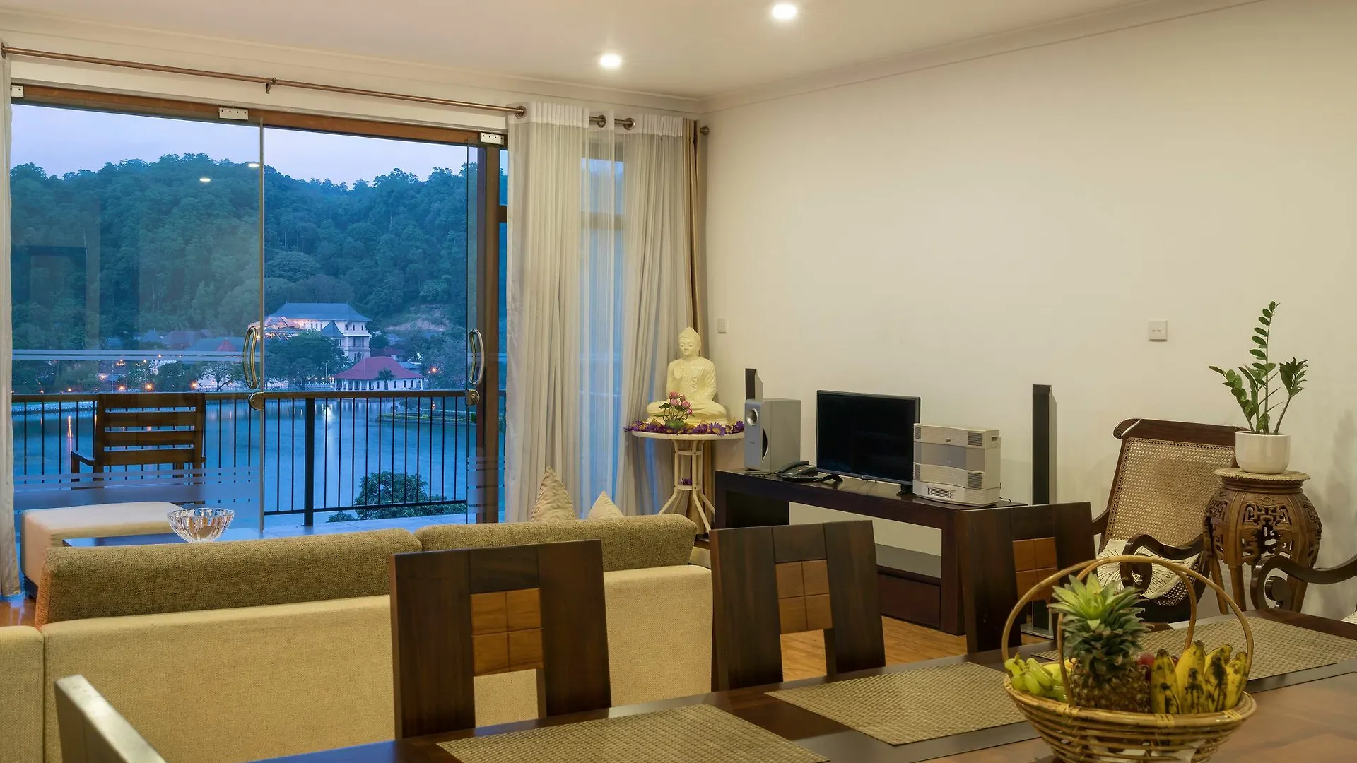 Lakeview Pointe Kandy Apartament